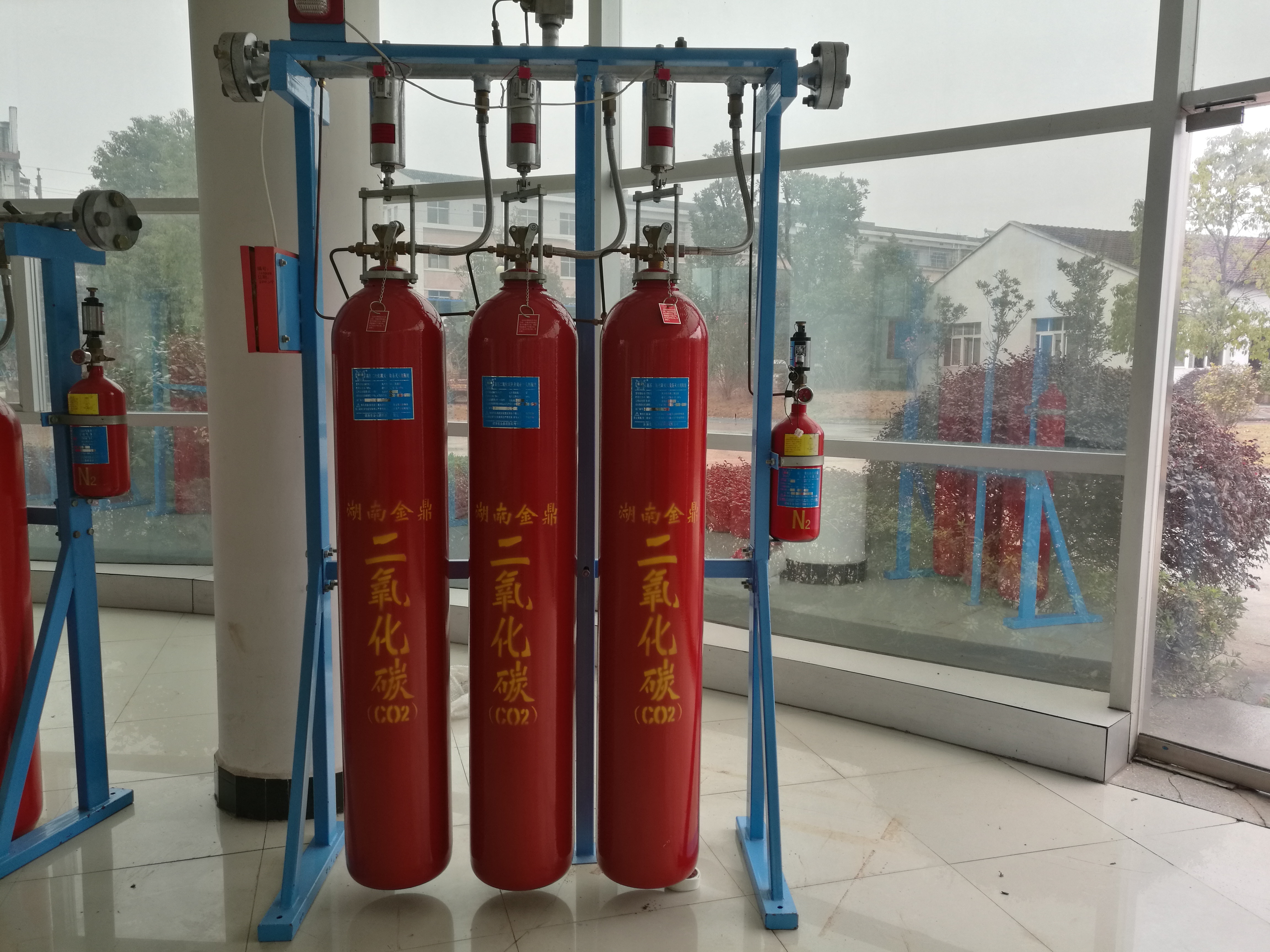 高壓二氧化碳滅火設備如何保障水泥廠煤磨系統(tǒng)消防安全