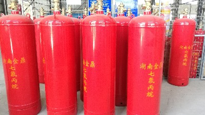 七氟丙烷滅火劑在瓶組中的儲存是液態(tài)還是氣態(tài)？