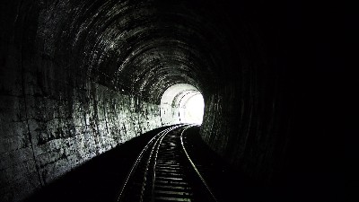鐵路隧道設(shè)備洞室火災(zāi)有什么特點(diǎn)？